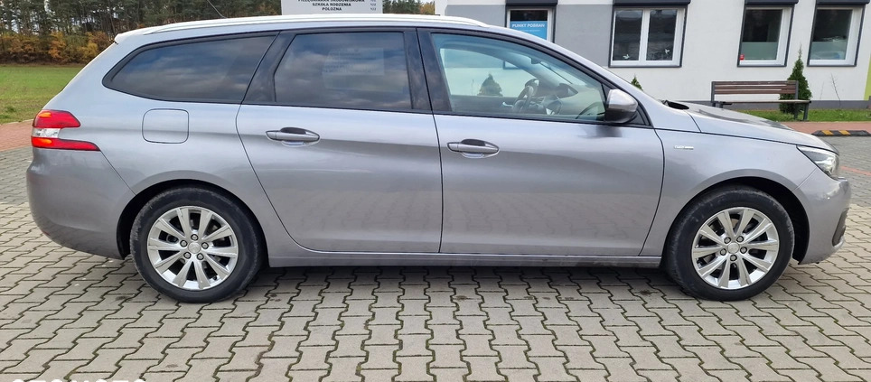 Peugeot 308 cena 52900 przebieg: 52500, rok produkcji 2019 z Poznań małe 106